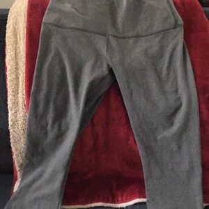 Lululemon WU crop green size 12